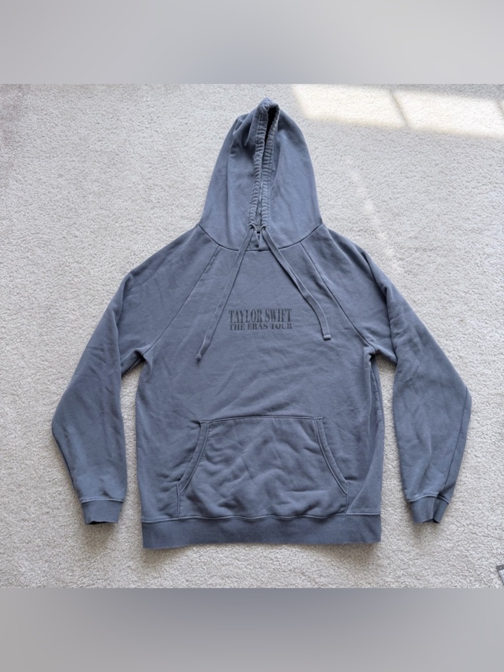 Taylor Swift The Eras Tour Concert Grey Warm Fleece Hoodie Size Medium